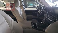 تۆیۆتا لاند کروزەر